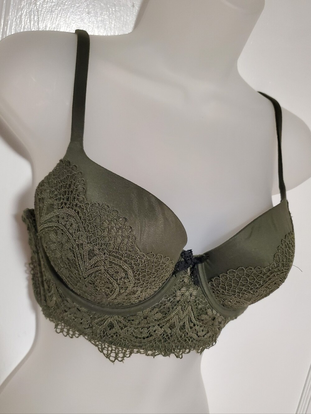 🆕️ Victoria's Secret Olive Green Lace Demi Bra Sz 34C